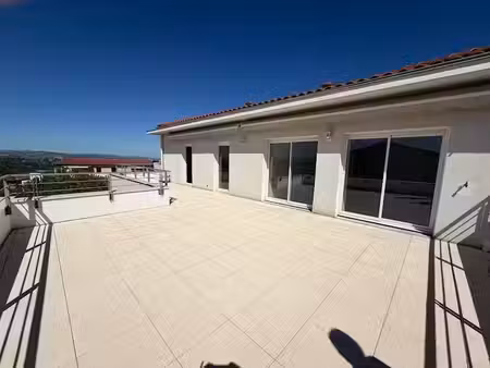 location appartement 4 pièces 103 m² à la tour-de-salvagny (69890)  1 630 €
