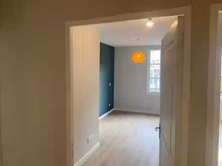 location appartement 3 pièces 58 m² à marseille 1er (13001)  1 135 €