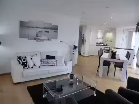 location parking 74 m² à lyon 3ème (69003)  1 465 €