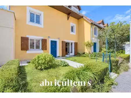 bel appartement de plain-pied avec vaste séjour en vente à vieugy/proximité de annecy (746
