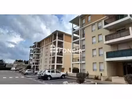 carpentras – exclusivité | résidence sécurisée avec piscine
