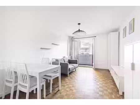 courbevoie becon - 3 pieces 61 m² + balcon + parking - 485 000 € fai
