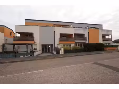 ennery dernier etage t2 de 51 27 m2 avec terrasse garage et