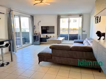 t3 de 65 55 m2 avec terrasse et 1 place de parking en sous-s