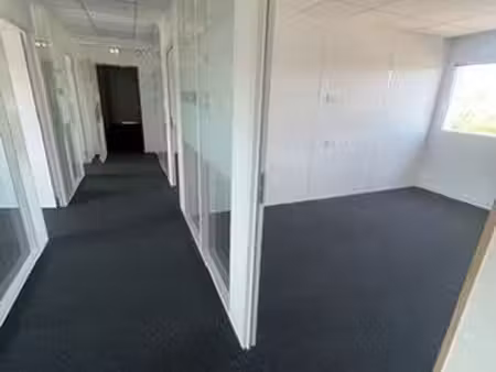 bureau de prestige de 1000 m2 en location - clermont-ferrand  auvergne-rhône-alpes