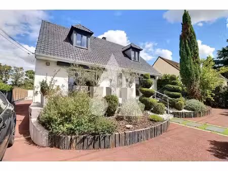 maison familiale 125 m² avec suite parentale  sous-sol aménageable et spa de nage - éragny