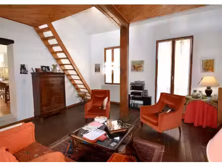 maison de ville pleine de charme au cœur de gaillac – terrasse & grand garage