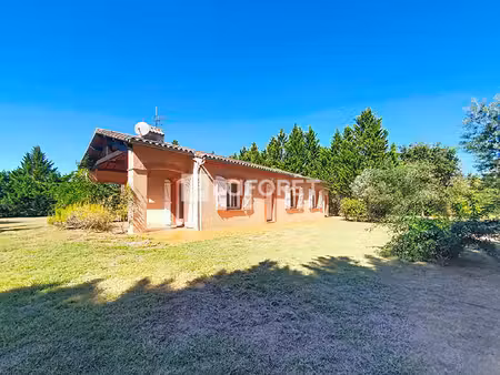 montjoire  maison de type 5 sur une parcelle de 3373 m² environ !