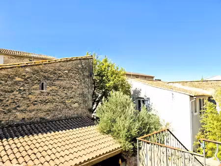 maison de ville a renover avec grand garage  cour et terrass