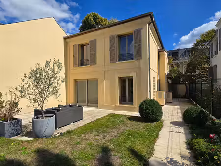 maison versailles 6 pièce(s) 151 m2