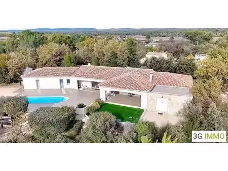 maison et grand terrain 5 pièces