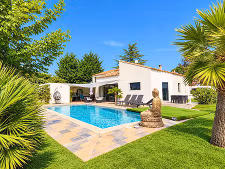 pertuis  villa avec possibilité construction supplémentaire