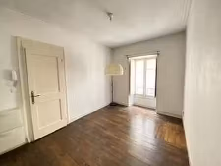 location appartement 2 pièces à nantes centre ville (44000) : à louer 2 pièces / 35m² nant
