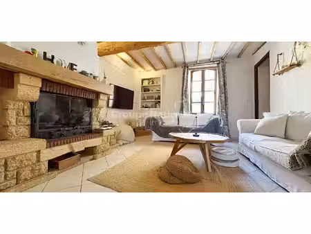maison avec terrasse eyguières (13)
