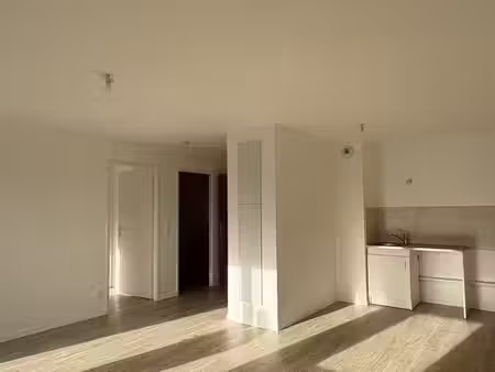 appartement t2 à louer - 2 pièces - 46 03 m2 - bonchamp les laval - 53 - pays-de-loire