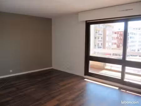 à vendre appartement 67m2 centre ville annemasse