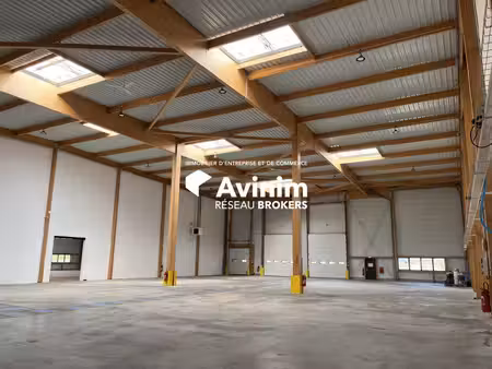 location local commercial