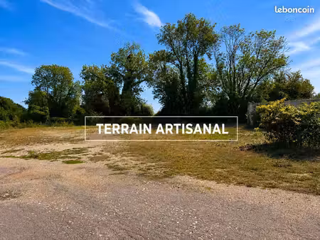terrain artisanal  commerce et restauration