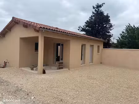 maison neuve 2 chambres – 600 m² de terrain – chalais
