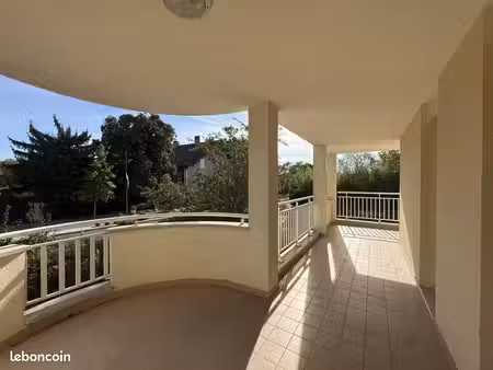 appartement 3 pièces 82 m²