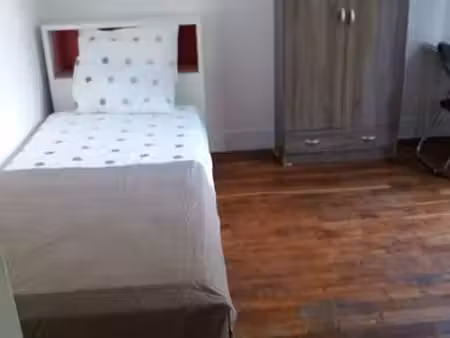 une pièce à louer