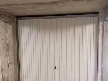 garage à louer