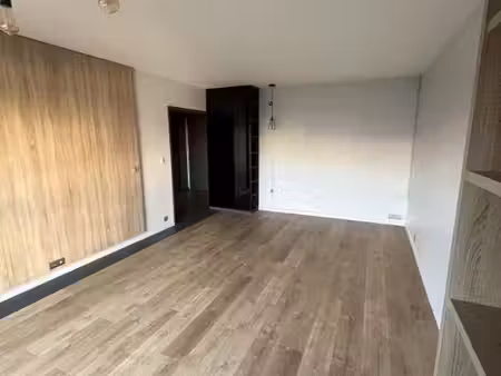 appartement 2 pièces 54 m²