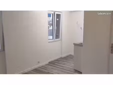 studio 1 pièce 20 m²