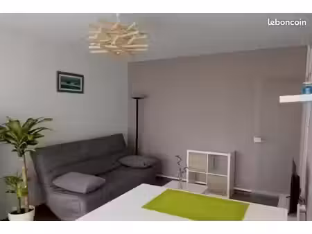 studio 1 pièce 26 m²