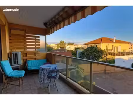 studio 1 pièce 30 m²