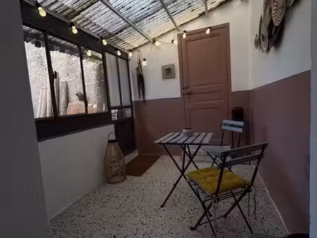 superbe t3 rénové et climatisé avec terrasse privative – béziers