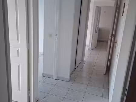 location f2/3 avec garage