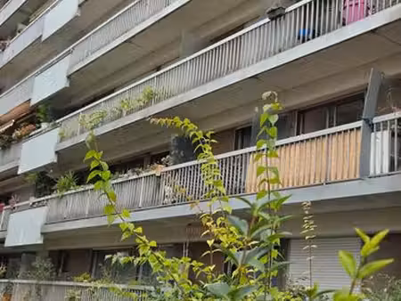 studette 15 m2 + balcon 3 5 m2-paris (75020)