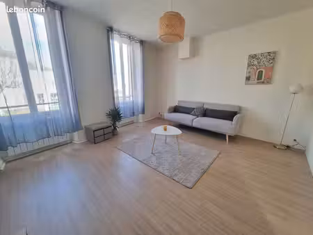 appartement t2 rénové- romans centre