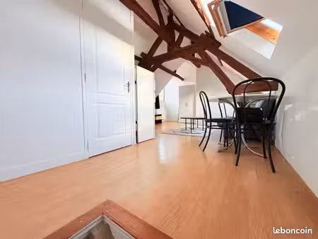 studio meublé 14 m² – refait à neuf – sens