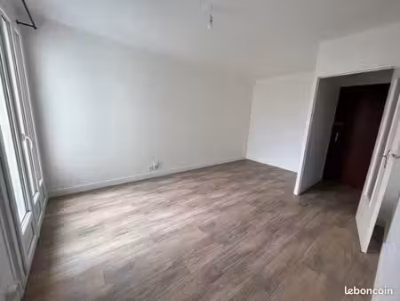 studio 1 pièce 22 m²