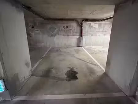 place de parking sécurisée en sous sol - pontoise le bossut