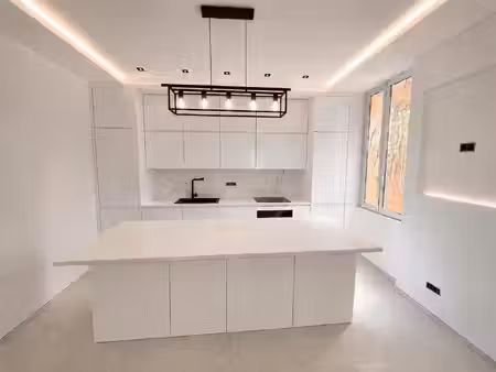 appartement de luxe à vendre dans le quartier nartelle-noyer-bellevue-bd des sardinaux