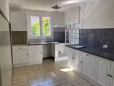 villa t3 plain pied 64.14 m2 garage et jardin arboré