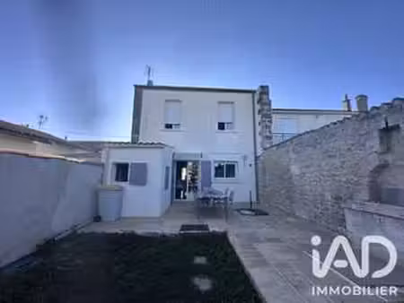 vente maison à rochefort (17300) : à vendre / 107m² rochefort