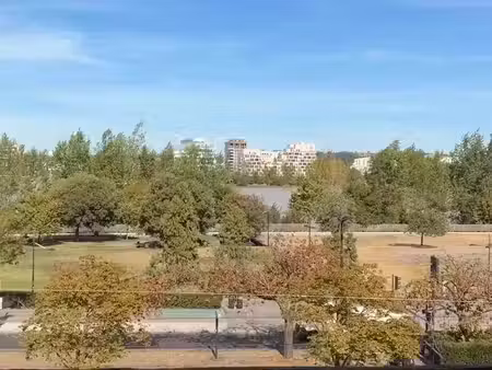 bordeaux-quais   t2 vue dégagée 100% restauré en investissement