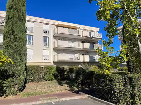 appartement t3 avec terrasse
