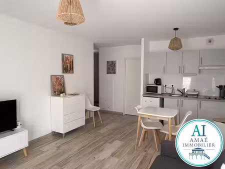 très beau studio