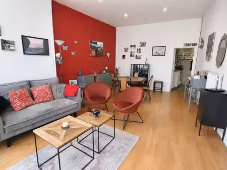 maison en pierre de 100 m2 bordeaux place de la république