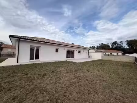location maison 4 pièces 113.14 m² à mazerolles (40090)  1 250 €