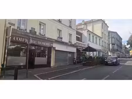 local commercial avec habitation en plein coeur du centre-vil