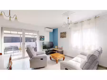 maison 3 pièces avec bureau et jardin