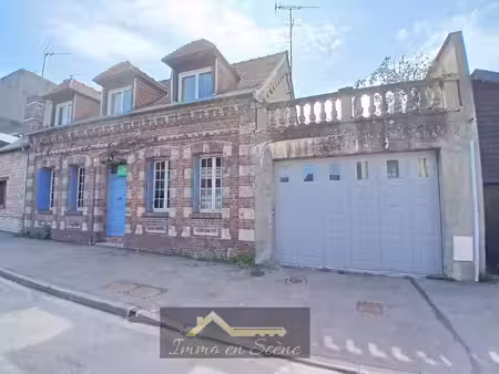 maison de ville avec garage  terrasse et patio proche de forges-les-eaux
