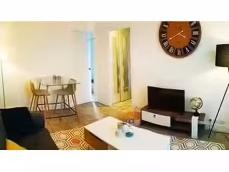 location meublée appartement 2 pièces 33 m² à colombes (92700)  1 063 €