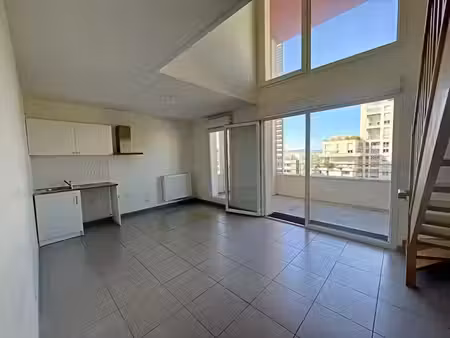location duplex 2 pièces 48.6 m² à marseille 3ème (13003)  825 €